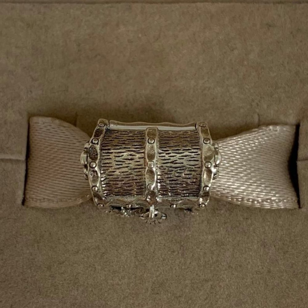 Pandora Chest of Treasure Charm - Picture 4 of 8